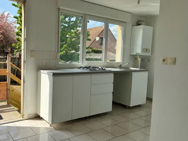Petite maison à louer sur Hersin Coupigny. 2 chambres
