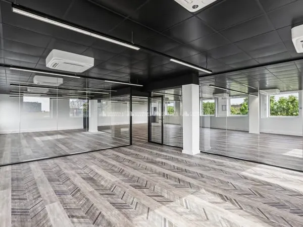 Bureaux 264 m²