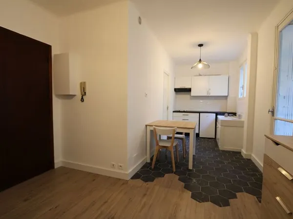 BASTIA proche centre ville- Studio meublé de 30 m² env résidence 'Impératrice'