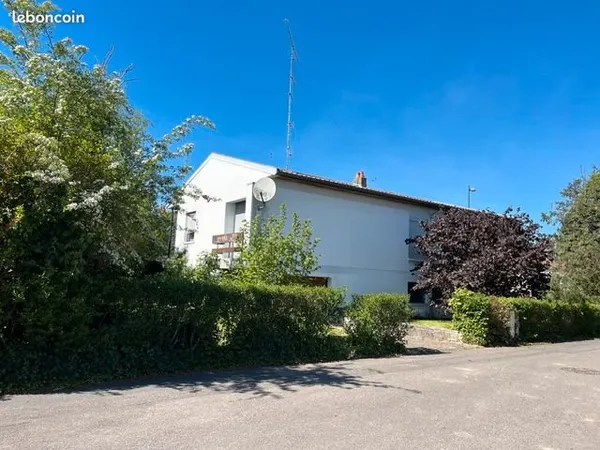 Laneuveville devant Nancy, lotissement Montaigu, proche du Parc, au calme sur placette , maison indi