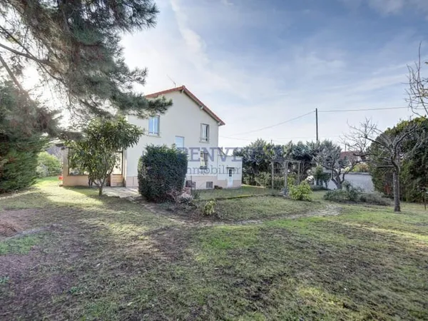 Maison familiale - Environnement résidentiel
