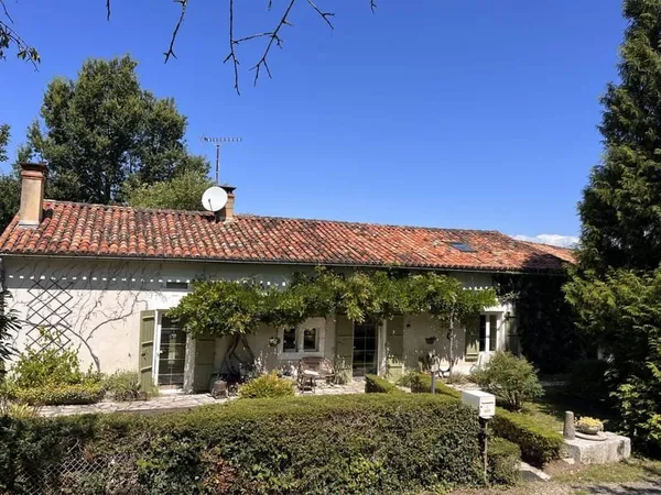 Maison Vente Verteillac 9p 183m² 296000€