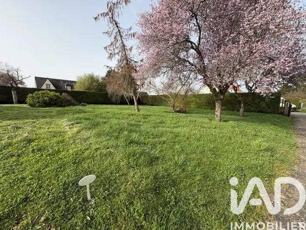 Terrain 685 m²