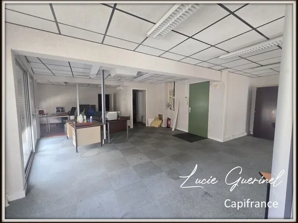 Local/bureau 130m2 à vendre centre ville de CHATEAUBRIANT (44)