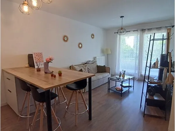 APPART. T2 Meublé