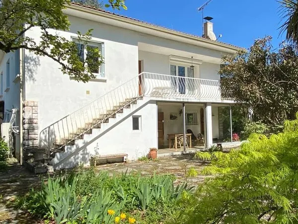 Maison 6 pièces 166 m²