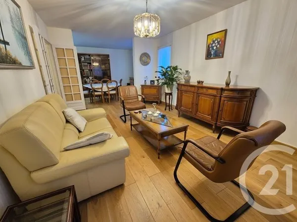 Appartement 4 pièces 77 m²