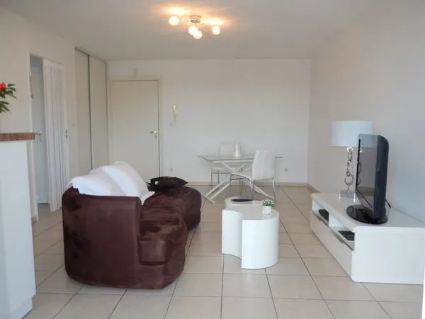 APPARTEMENT T2 de 43 M2 au 1er etg avec 2 PK