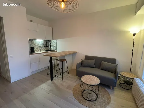 Studio meublé 19 m² - Copropriété avec piscine et tennis - Chambéry