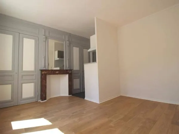 Studio 1 pièce 18 m²