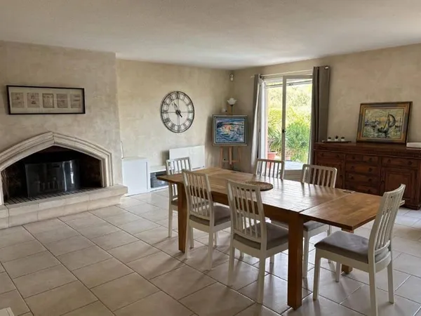 Maison 6 pièces 200 m²
