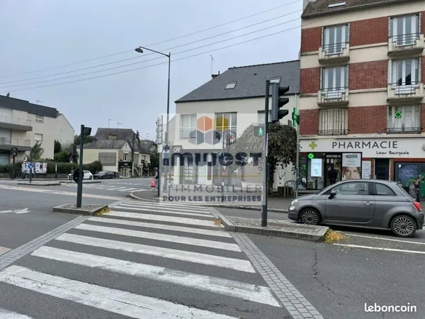 BUREAUX 135 m² RENNES