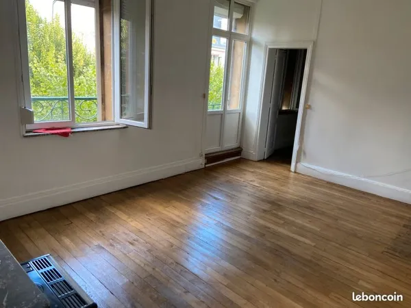 GRAND T3 proche centre ville