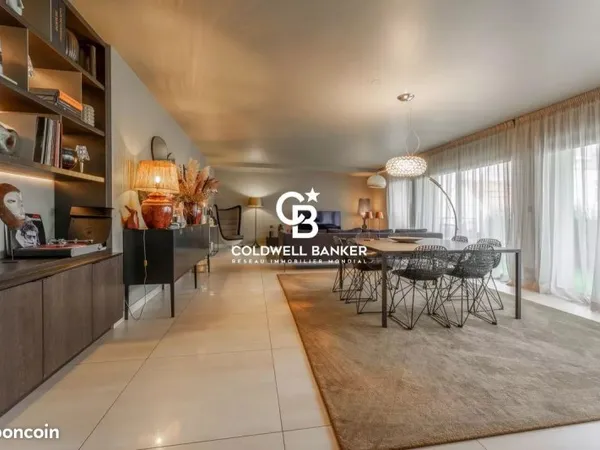 Appartement 4 pièces 150 m²
