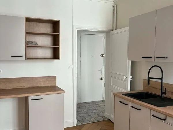 Appartement T3 style haussmannien centre-ville