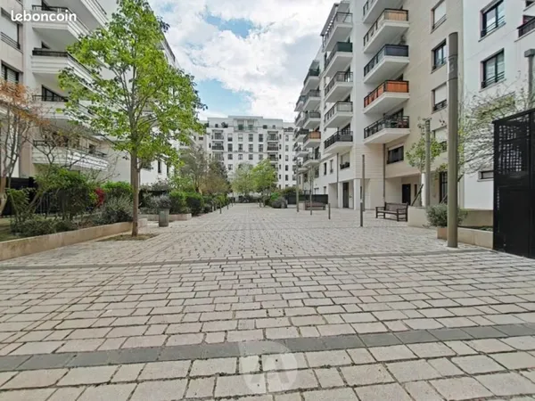 Appartement 4 pièces 82 m²