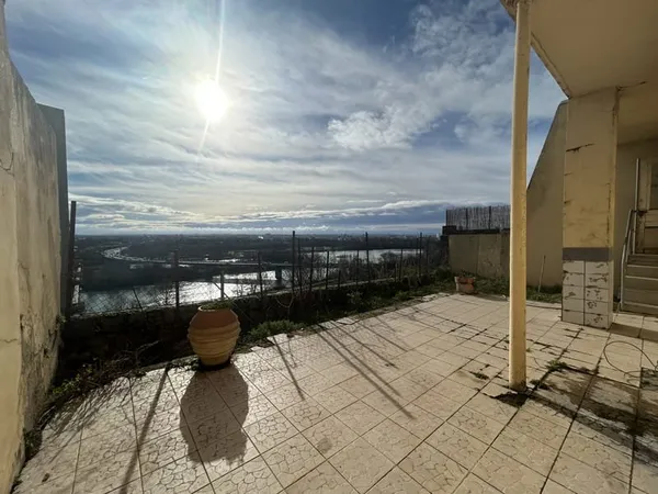 Maison / immeuble 200m2 - Caluire et Cuire
