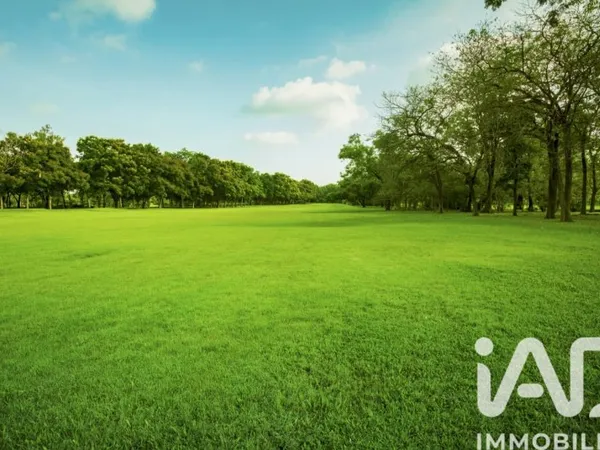 Terrain 670 m²