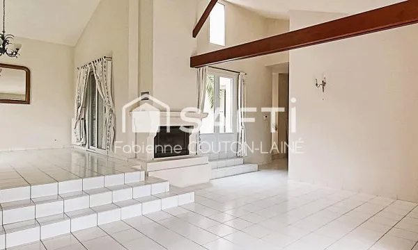 Maison 146 m² dans un quartier prisé (proche CHD)