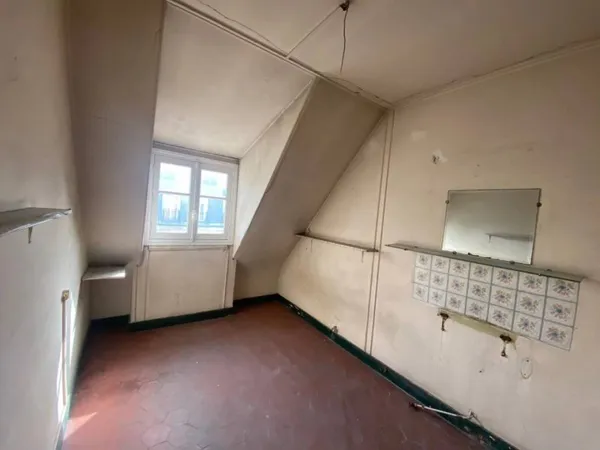 Studio 1 pièce 8 m²