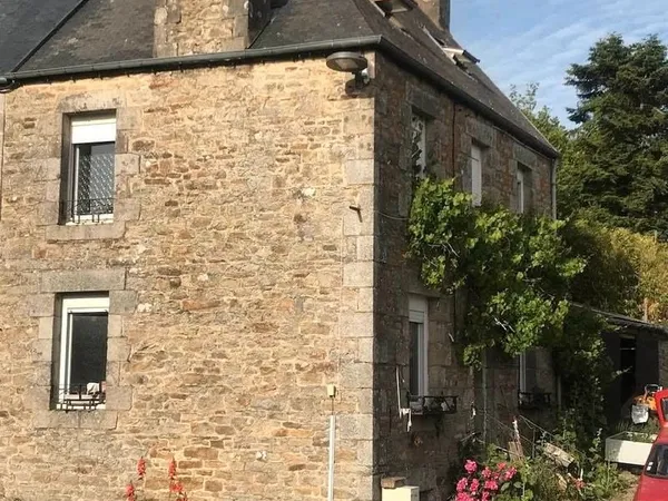 Maison de Bourg en pierre