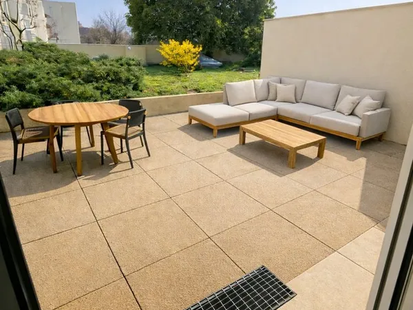 3 pièces Terrasse 26m2 Mairie de Villeneuve la Garenne