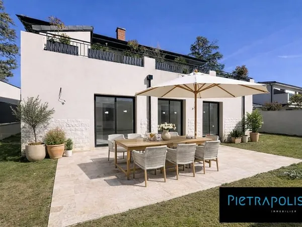 Appartement 4 pièces 109 m²