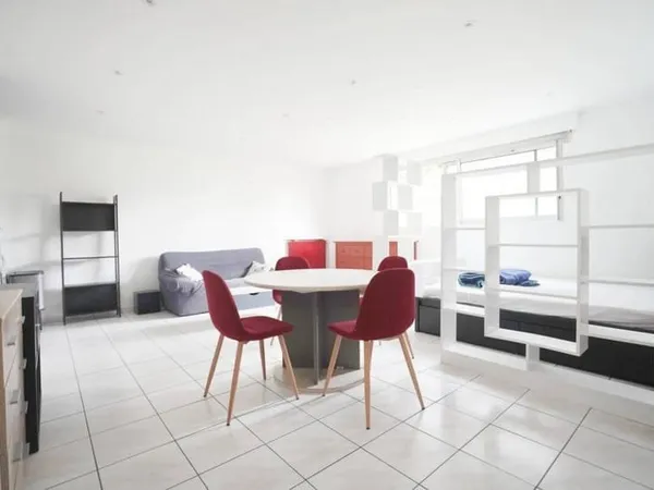 Studio 1 pièce 43 m²