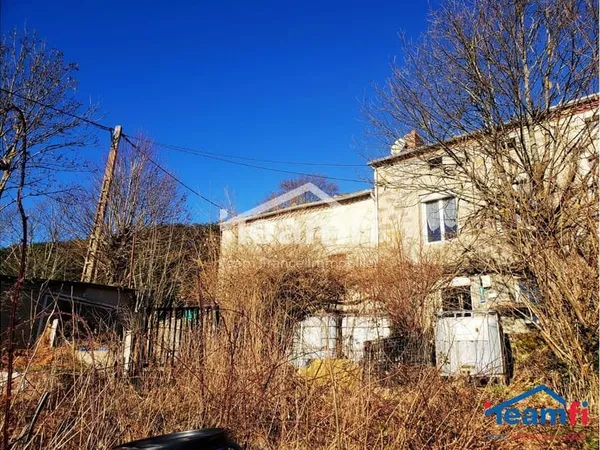 Ancienne bâtisse à rénover avec projet de construction à Sai