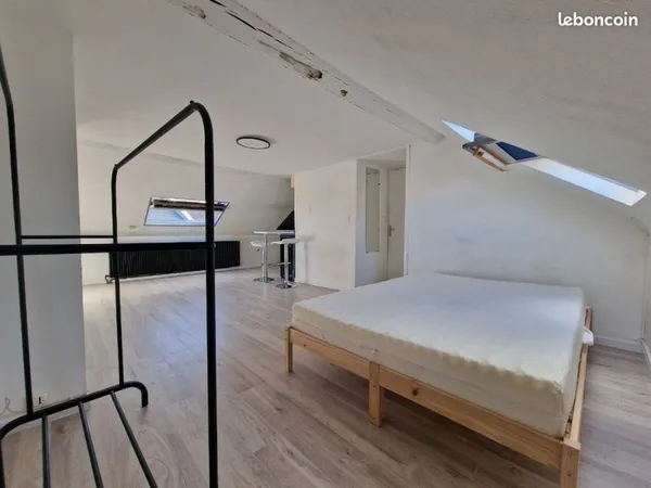 À LOUER studio meublé quartier Saint-Acheul