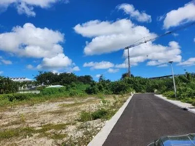 TERRAINS A VENDRE DANS LOTISSEMENT A SAINTE-ANNE
