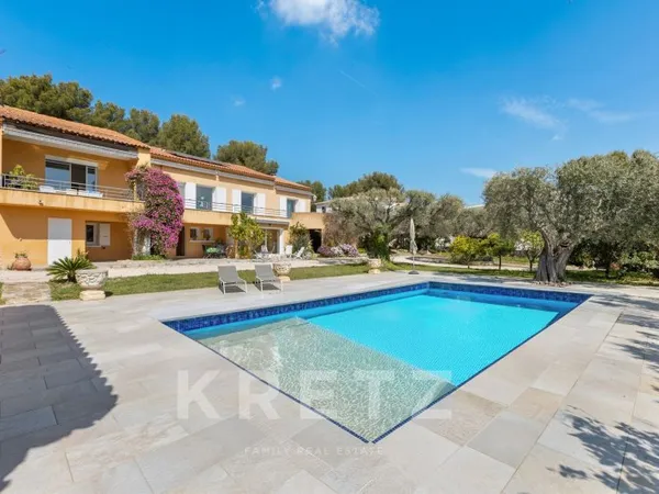 MAISON VUE MER A PIEDS DU PORT ET DES PLAGES