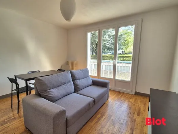 A LOUER - RENNES CLEUNAY - T3 MEUBLÉ - 917 € CC - 55.93m²