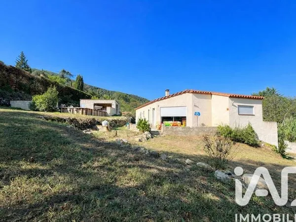 Maison de plain-pied 4 pièces 121 m²