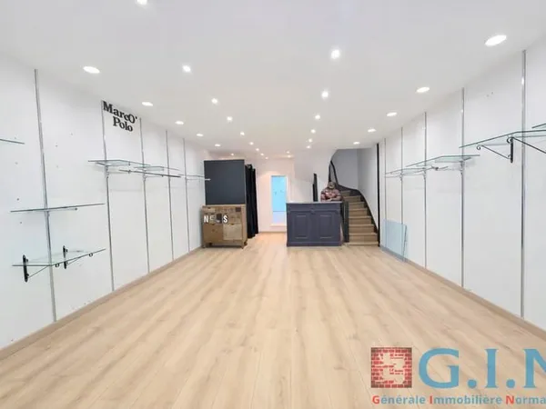 Local commercial 65m2 avec appartement 65m2 Pont-Audemer centre