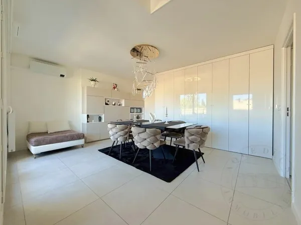Appartement 5 pièces 107 m²