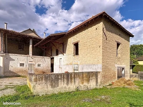 Maison 1 pièce 290 m²