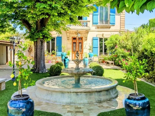 Maison de Maître en bord de Sorgue avec 3 gîtes & piscine couverte - L'Isle-sur-la-Sorgue
