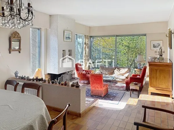 Belle maison familiale de plain pied sur un terrain de plus de 1500 m2
