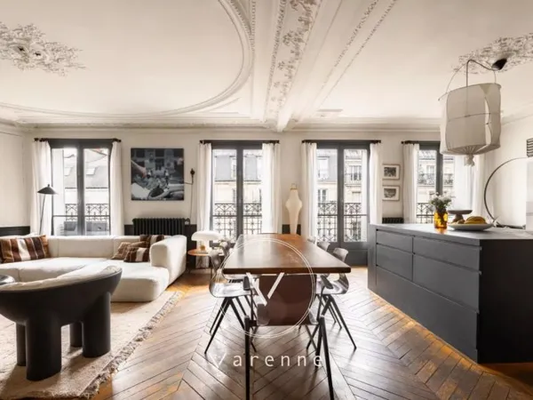 Paris 6 - Saint Germain des Prés - Appartement familial - Étage