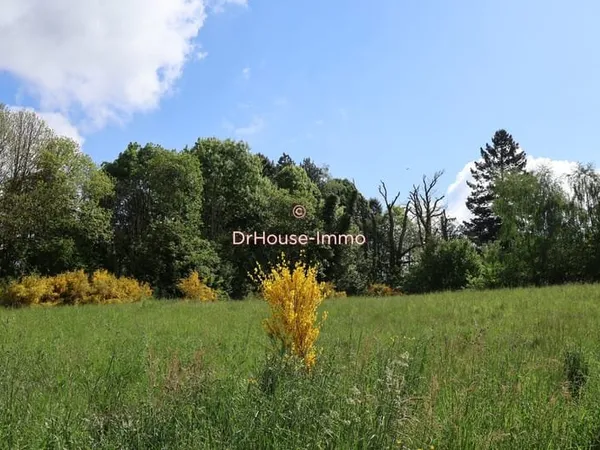 Terrain magnifique en vente à Saint-Yrieix-la-Perche