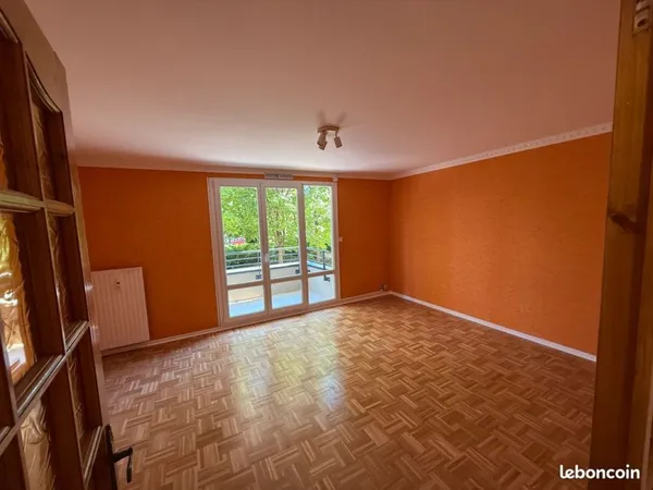 Appartement Reims, type 4, proche centre ville