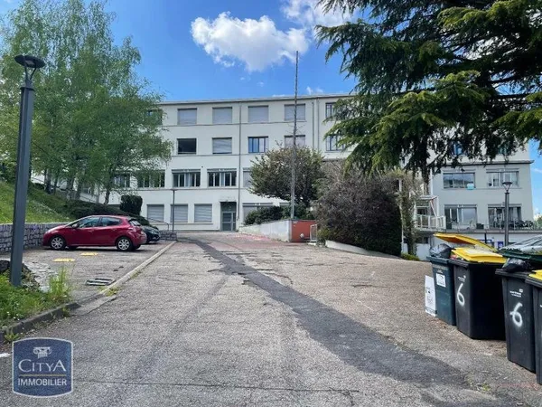 Stationnement Location Saint-Étienne   25€