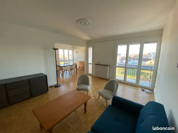 T3 dernier étage double sejour balcon parking