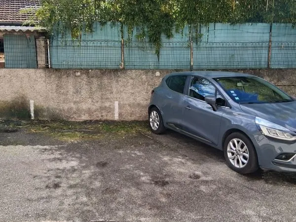 Place de parking à louer