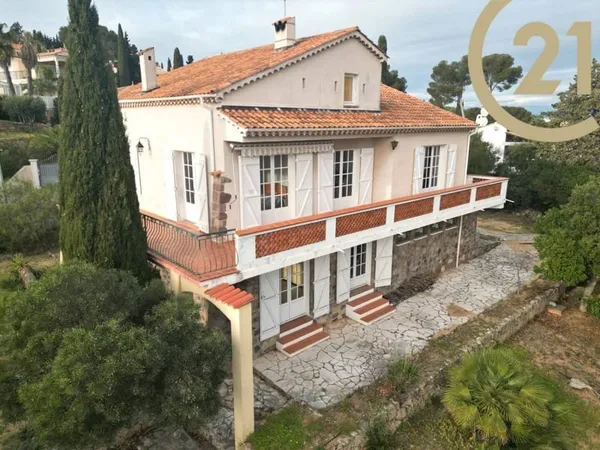 Villa 7 pièces 155 m²