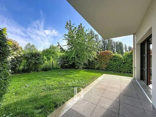 Le service location de la maison BARNES vous présente ce bien :