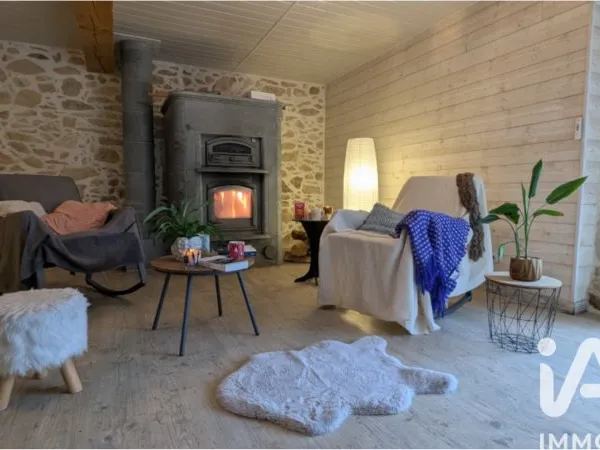Maison 9 pièces 316 m²