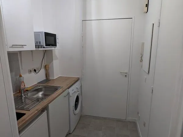 Studio moderne meublé avec parking - idéal étudiant ou jeune actif
