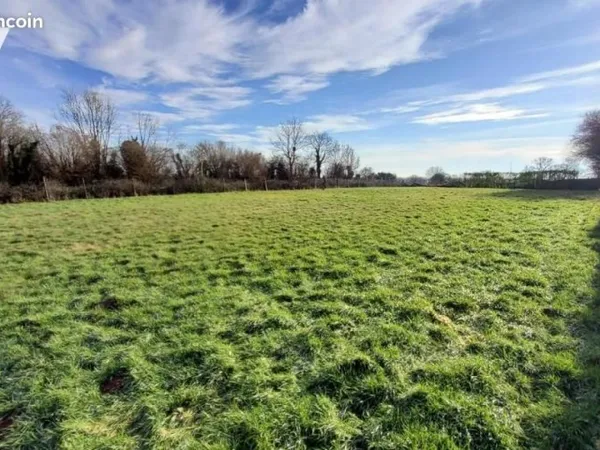 Terrain 1700 m² JURQUES